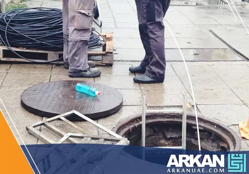 فريق عمل متخصص وجاهز لفتح غرف التفتيش ومعالجة أي انسداد للمجاري في الشوارع والمنازل. نصل إليك بسرعة لتوفير أفضل خدمات الصرف الصحي في دبي. اعتمد على شركة أركان التطوير 0567870972.
