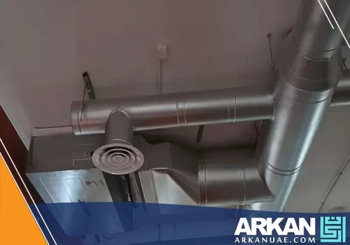 تركيب احترافي لأنابيب ومخارج الهواء للمكيف المركزي، باستخدام مواد عالية الجودة. لتصميم وتركيب أنظمة التكييف المركزي الموثوقة في الإمارات، اعتمد على شركة أركان التطوير 0527514348.
