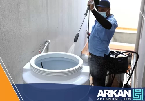 تنظيف وتعقيم خزانات المياه باحترافية من شركة تنظيف خزانات في ام القيوين لضمان مياه نظيفة وآمنة للاستخدام اليومي.