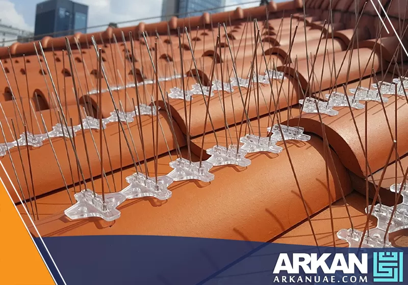 شركة اركان تقدم شوك طارد الحمام في ابوظبي مثبت على الأسطح لحماية فعّالة ودائمة ضد تواجد الحمام.